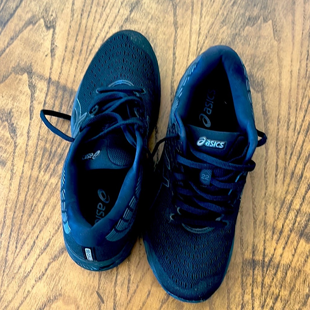 ASICS gel cumulus black running shoes